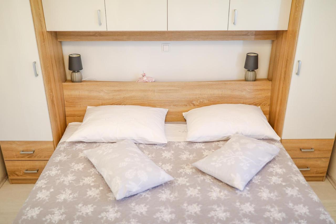 Holiday Home Ana Poljana  外观 照片