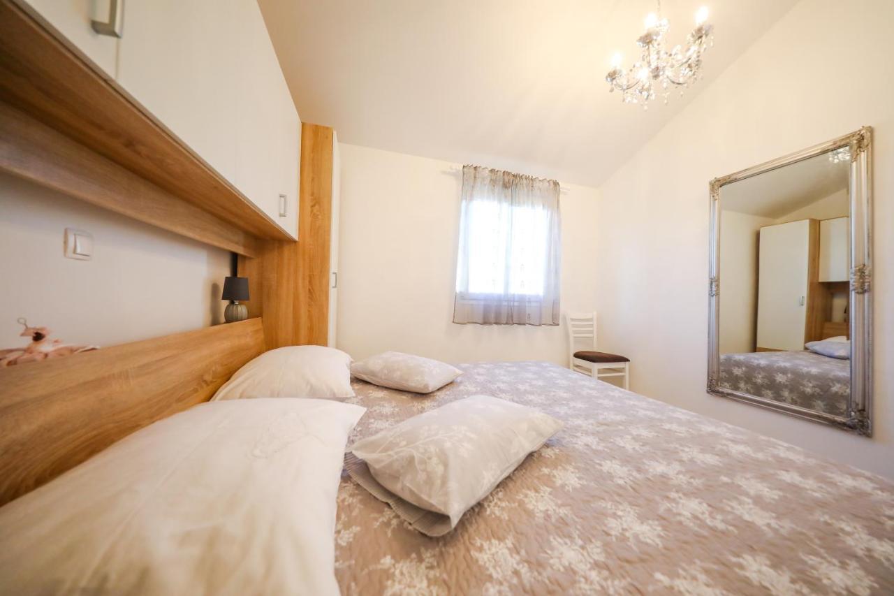 Holiday Home Ana Poljana  外观 照片