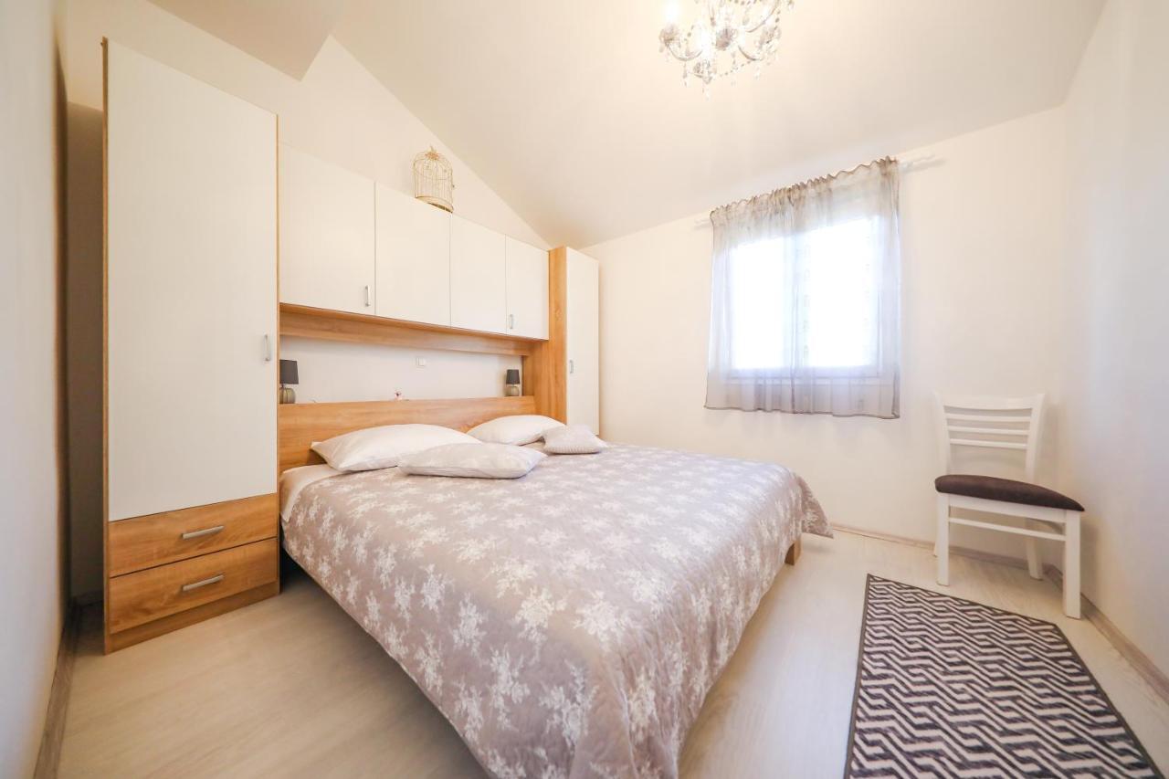 Holiday Home Ana Poljana  外观 照片